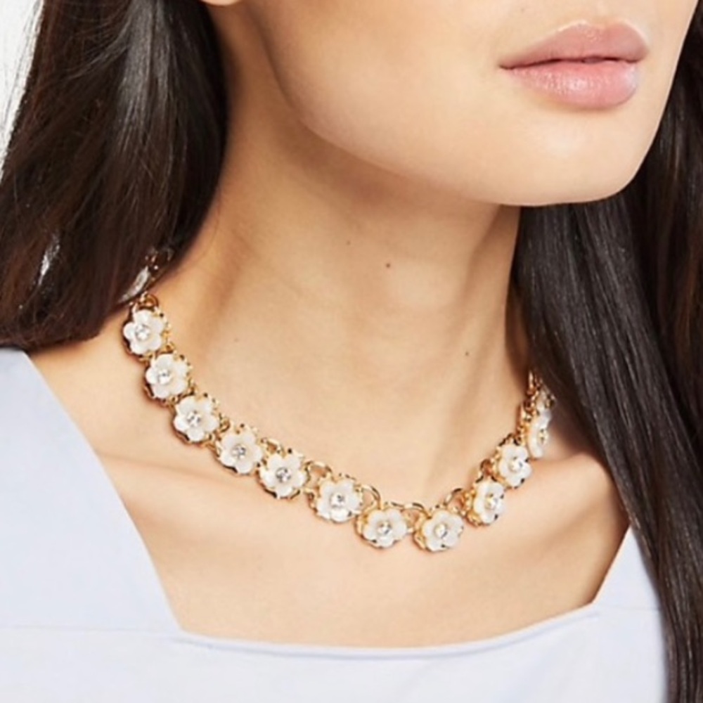 RARE Ann Taylor Daisy Flowers Crystal Rhinestone Collar Chocker Gold Necklace